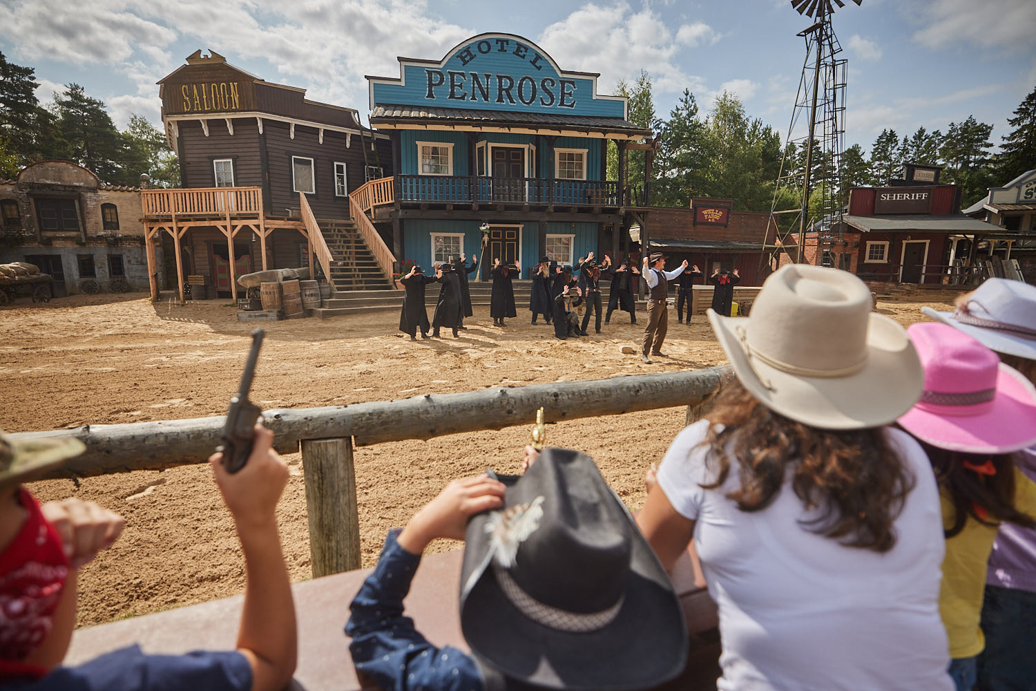 high-chaparral-jaga-bovar-vilda-vastern-barn